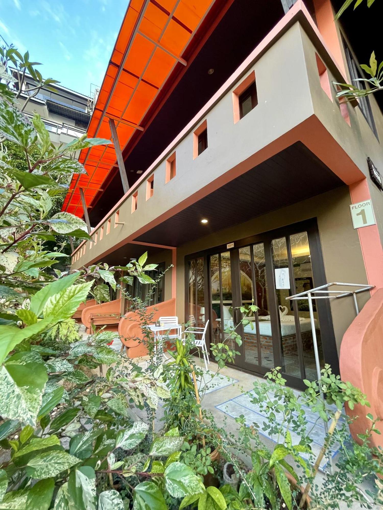 Fullmoon Beachresort Krabi מלון Ao Nang